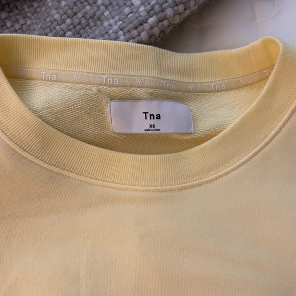 Artizia TNA Cropped Crew Neck - Picture 3 of 3